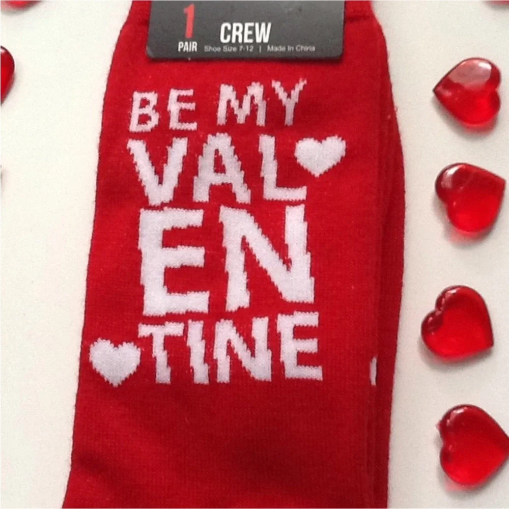 Be My Valentine Red Crew Socks Size 7-12 NWT‎